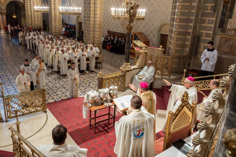 2024_03_28_olajszentelesi szentmise_80.jpg